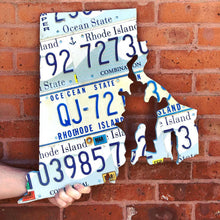 Load image into Gallery viewer, PINEAPPLE SHAPE  Recycled License Plate Art - Unique Pl8z